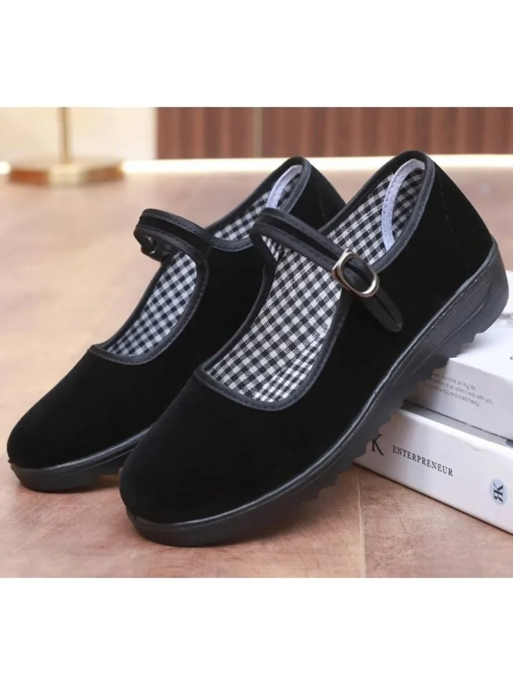 Chic Black Velvet Mary Jane Flats for Women | Stylish Comfort & Versatile Wear